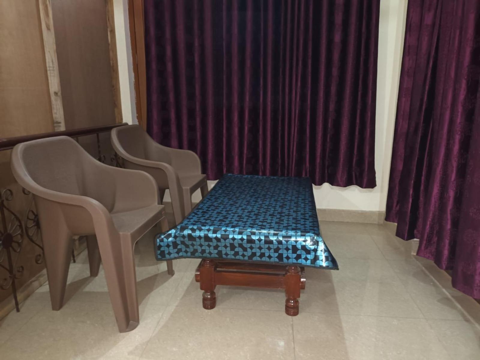 Anant Paying Guest House Ayodhya Eksteriør billede